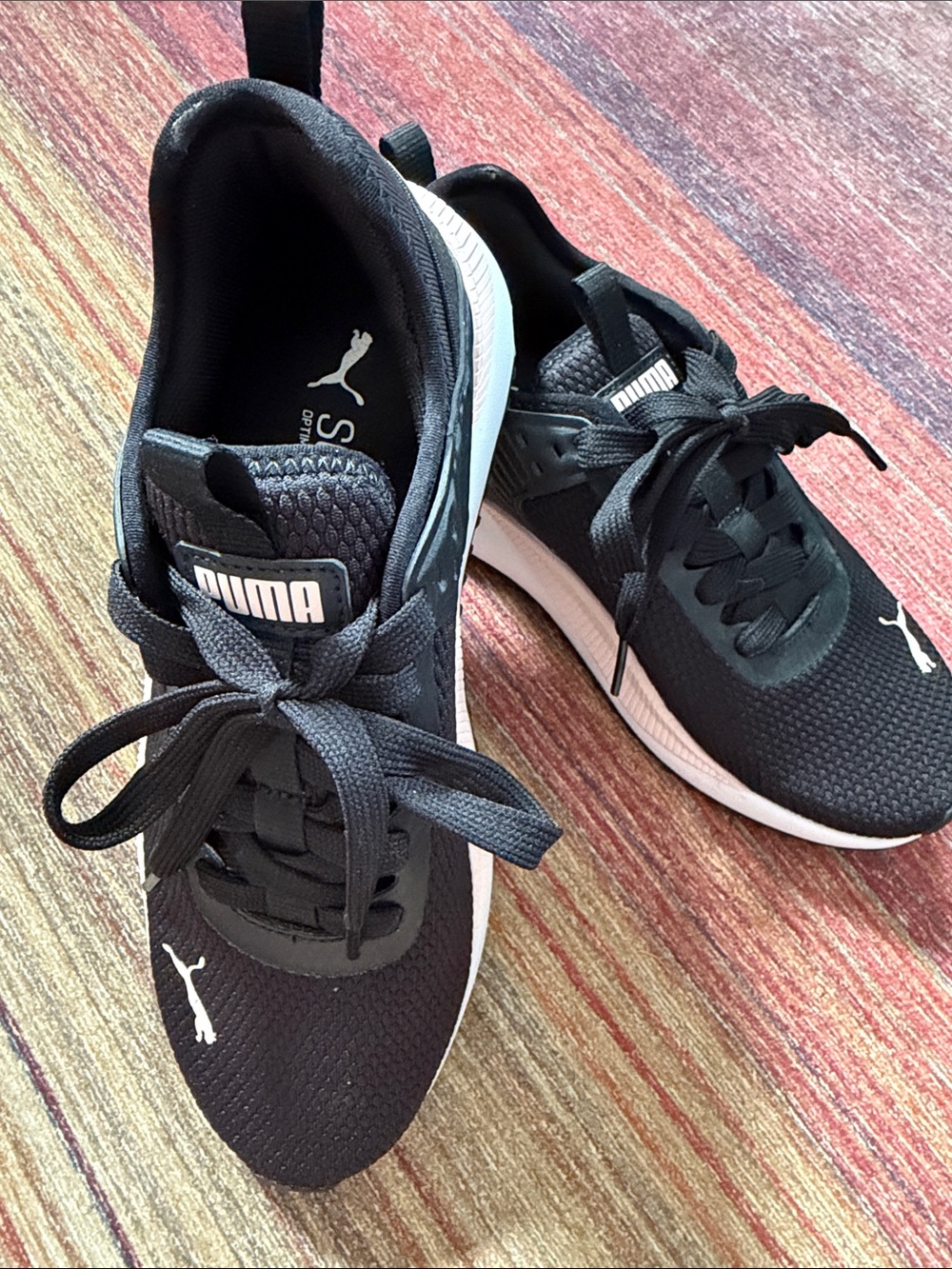 Puma Women's Black and Pink Athletic Sneakers
